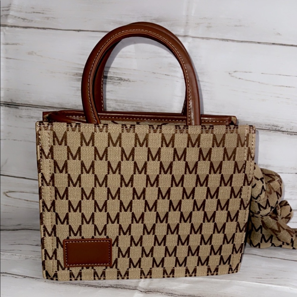 Maggie Tote- Brown